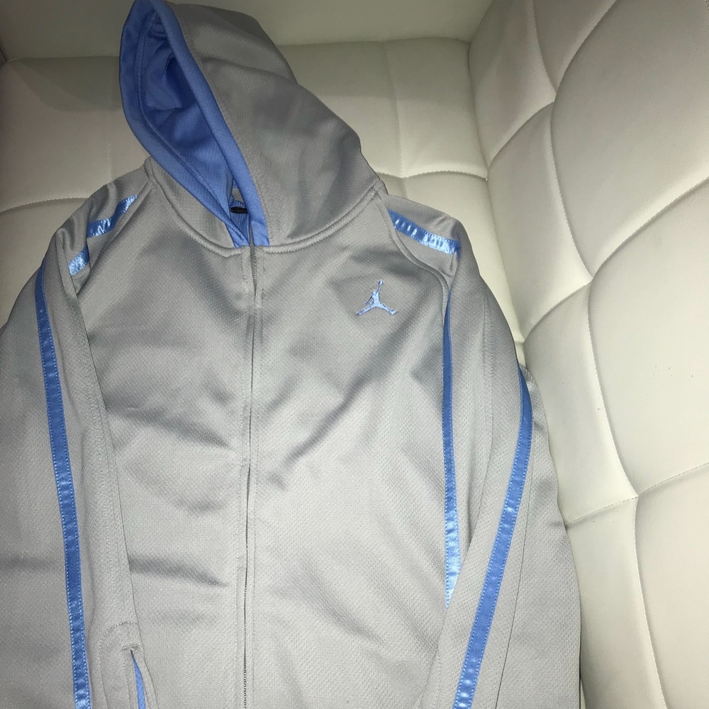 Jordan Boys XL hoodie and pants